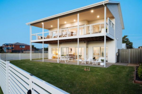 ōSHEN - Sleeps12 Gym Kayak MountnBike BeachFrnt, Aldinga Beach